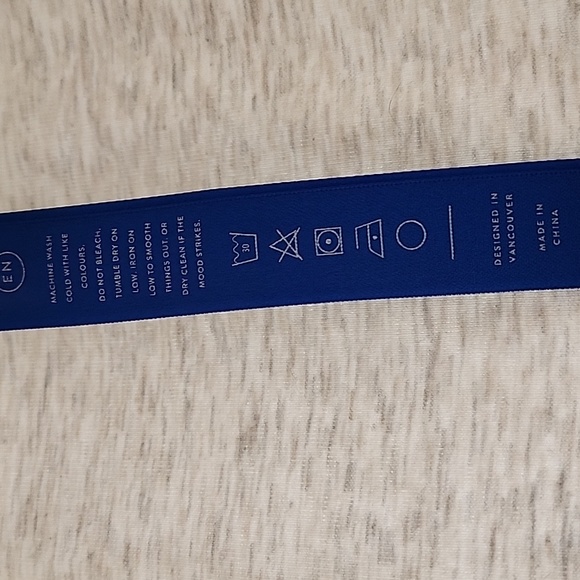 Kit and Ace tank top Oatmeal size 4 - Picture 7 of 7